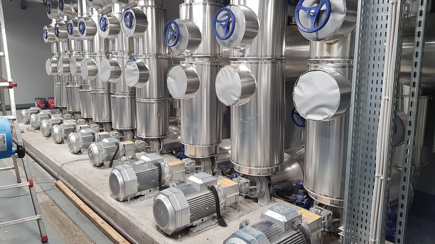 Pompe e collettori del circuito a olio diatermico